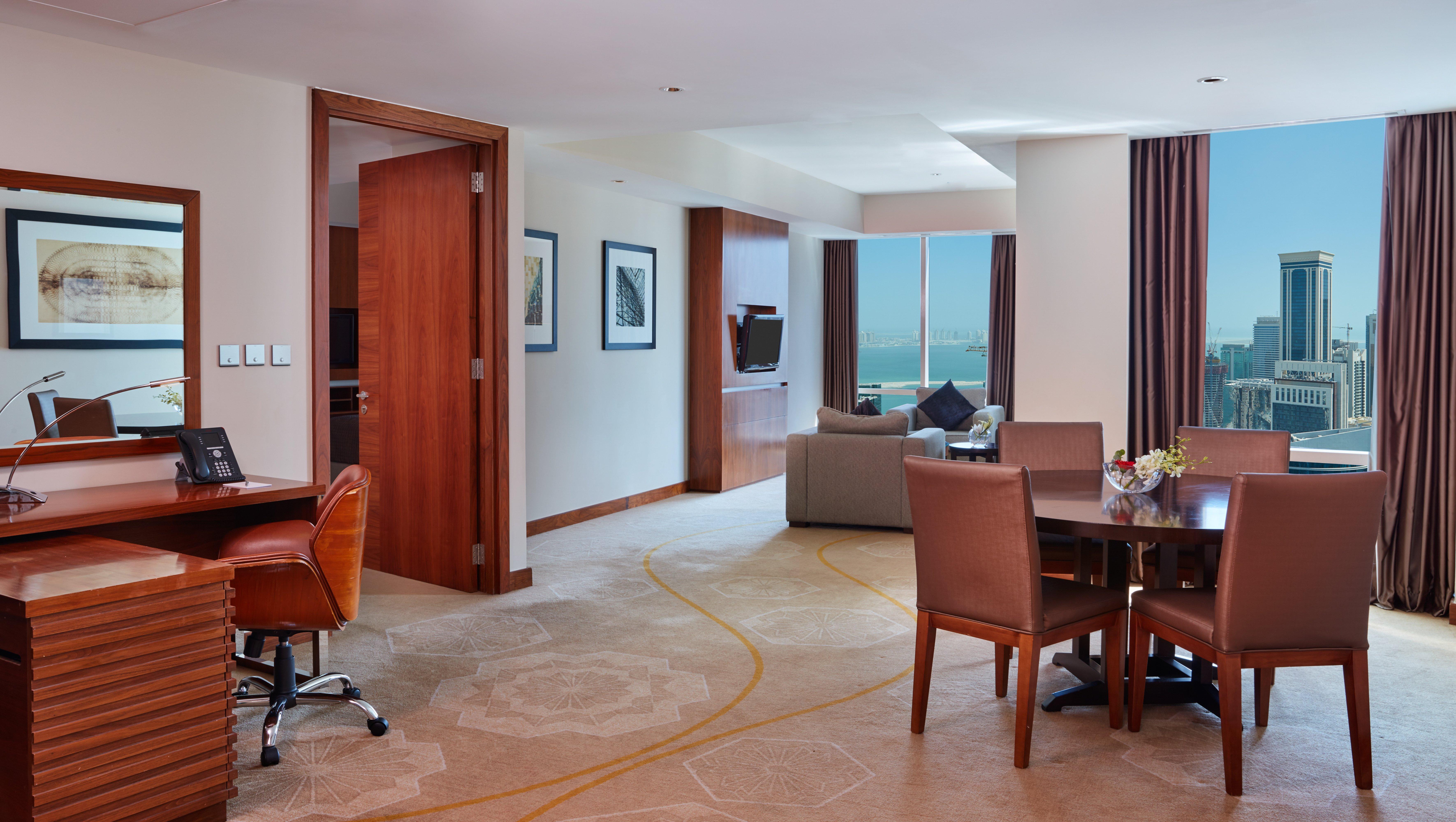 Intercontinental Doha The City By Ihg Esterno foto A suite at the Jumeirah Emirates Towers Hotel