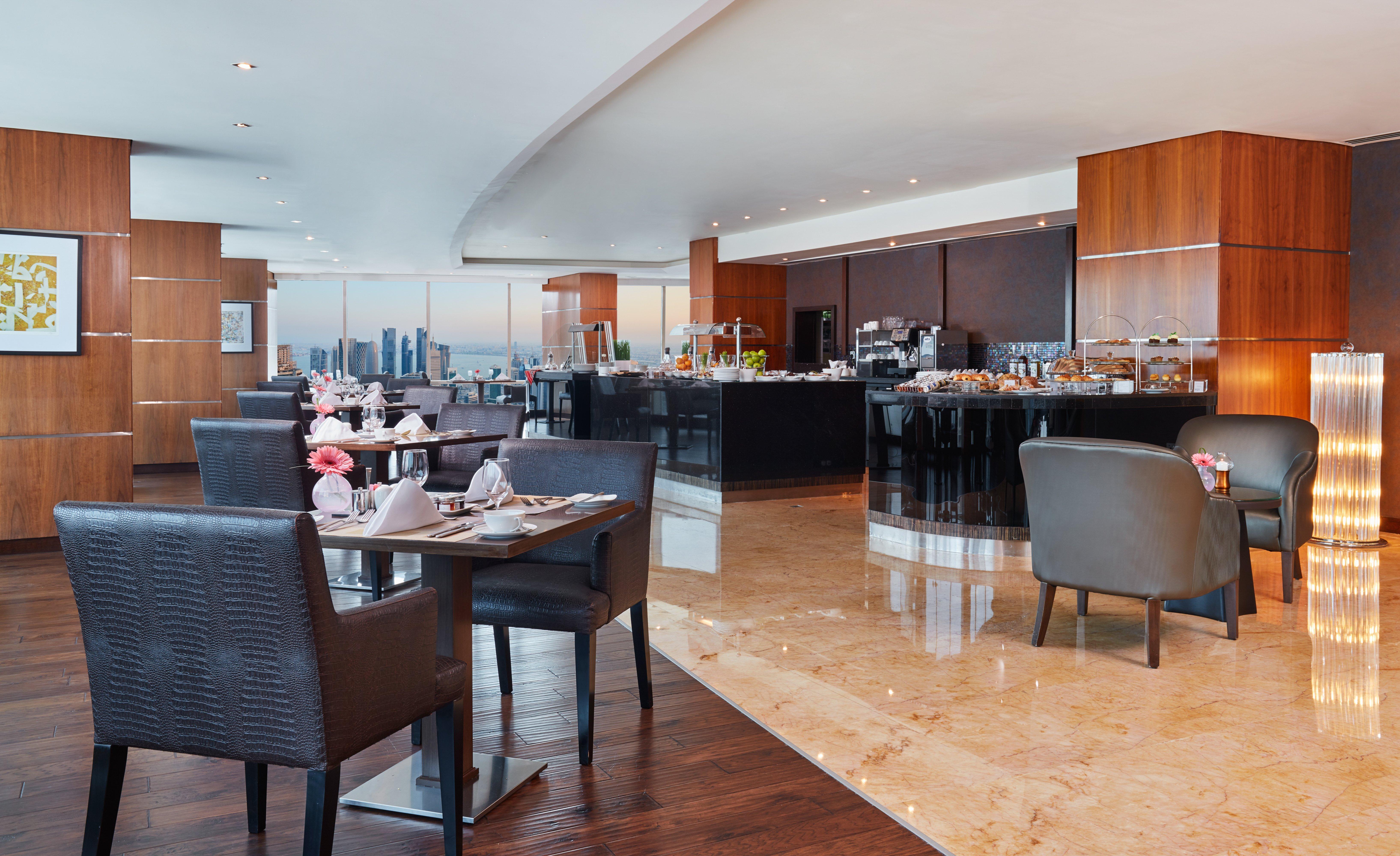 Intercontinental Doha The City By Ihg Esterno foto The lounge at the airport